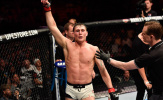 Hạ đối thủ cứng cựa, Darren Till tranh đai UFC bán trung