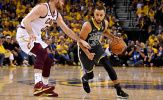 Ném 3 như thần, Stephen Curry 'hạ đo ván' Cleveland Cavaliers