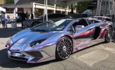 Lóa mắt khi chạm trán mui trần Lamborghini Aventador SV mạ chrome phối tím trên phố