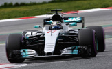 Sau Hamilton, Mercedes tiếp tục 'trói chân' Bottas