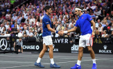 Federer và Djokovic thua ngược trong lần đầu thi đấu đánh đôi