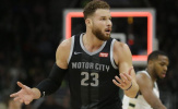 Blake Griffin gánh 'còng lưng', Detroit Pistons vẫn gục ngã trước Milwaukee Bucks 
