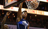 Sao trẻ bùng nổ, Mavericks nhấn chìm Hornets trong cơn mưa 3 điểm