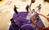 Lakers bất ngờ thất thủ trước Cavaliers ngay tại thánh địa STAPLES Center