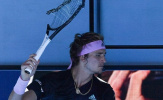 Zverev đập nát vợt trong ngày nối gót Federer rời Australian Open
