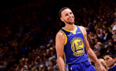 Stephen Curry tìm lại bản năng ghi điểm, Warriors thắng dễ Cavaliers