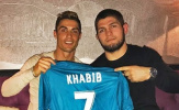 Khabib khuyên Ronaldo giải nghệ sớm