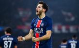 Khvicha Kvaratskhelia hạnh phúc sau khi cùng PSG vô địch Champions League