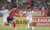 Văn Quyết bùng nổ kiến tạo giúp Hà Nội FC bám đuổi Nam Định ở V-League