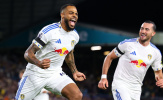 Leeds đánh bại Everton ngày trở lại Ngoại hạng Anh, Nmecha ghi bàn từ chấm 11m
