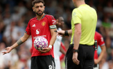 Tranh cãi nảy lửa vì VAR trong trận Fulham hòa Man Utd ở Ngoại hạng Anh
