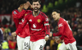 Bruno Fernandes tỏa sáng từ chấm đá phạt, thổi bùng cảm xúc tại Old Trafford