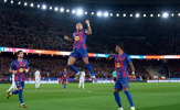 Raphinha lập cú đúp ấn tượng, Barcelona xây chắc ngôi đầu La Liga