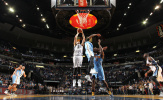 Grizzlies nghẹt thở vượt ải Nuggets với tỷ số 108-107
