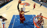 Irving, James giúp Cleveland Cavaliers hủy diệt New York Knicks