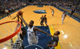 Thua Grizzlies, Warriors vẫn giữ ngôi đầu miền Tây