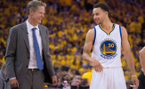 HLV Steve Kerr: Stephen Curry mới hơn, nhanh hơn và mạnh hơn năm ngoái