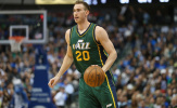 Hayward trên đường đến Celtics, Kings có Randolph