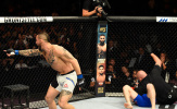 UFC FN 113: Bạn thân Conor McGregor thua knock-out chóng vánh