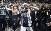 Spurs bất ngờ gia hạn hợp đồng với Manu Ginobili