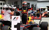 Verstappen mừng sinh nhật bằng chiến thắng sốc ở Malaysia Grand Prix