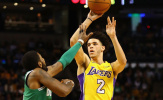 Lonzo Ball ném tệ, Kyrie Irving vẫn không tiếc lời khen
