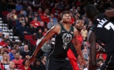 Công hay thủ chắc, Bầy Hươu đánh sập pháo đài Moda Center của Blazers