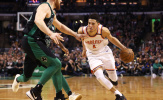 Devin Booker khiến Kyrie Irving và đồng đội toát mồ hôi trong hiệp cuối