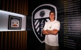 Leeds United chiêu mộ Jaka Bijol với giá 22 triệu euro