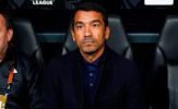 Giovanni van Bronckhorst gia nhập Liverpool với vai trò trợ lý huấn luyện viên