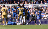 VAR gây sốc tại Stamford Bridge: Chelsea thoát hiểm sau bàn thắng bị hủy của Eze