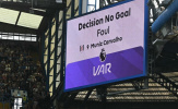 Trọng tài VAR bị loại khỏi trận Liverpool vs Arsenal sau sai lầm tranh cãi ở trận Chelsea 2-0 Fulham