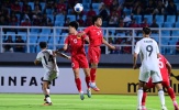 Gerald Vanenburg chỉ trích nặng Jens Raven và Hokky Caraka sau trận hòa thất vọng của U23 Indonesia