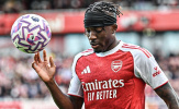 Gary Neville thừa nhận sai lầm: Noni Madueke là “Arjen Robben mới” của Arsenal