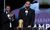 Ruud Gullit và khoảnh khắc ấm áp với Donnarumma tại gala Quả bóng vàng 2025