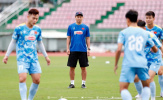Tuyển Việt Nam tìm phương án thay thế Bùi Tiến Dũng trước trận tái đấu Nepal