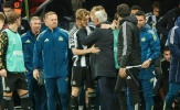 Jose Mourinho thua 0-3 vẫn tìm gặp Anthony Gordon để thốt lên 'cậu quá xuất sắc'
