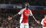 Bukayo Saka và nghệ thuật thao túng không gian bên hành lang phải