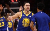 CHUYỆN LẠ: Klay Thompson tìm đến chú chó để ăn mừng chiến thắng
