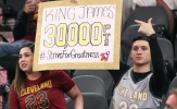 “King James” trở thành cầu thủ trẻ nhất trong lịch sử NBA chạm đến cột mốc 30.000 điểm