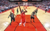 NBA 2017-18, Boston Celtics 120-123 Houston Rockets: James Harden lùi bước về sau