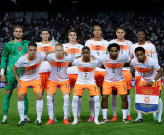 Chấm điểm Hà Lan: Van Dijk cứu rỗi; Van Bommel gây họa