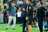 Nếm mùi thất bại, Mourinho có động thái gây bão ở Fenerbahce