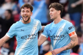 Man City: Từ trắng tay đến cơ hội giành cú ăn ba sau 12 tháng