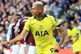 Đánh bại Aston Villa, Tottenham Hotspur thoát nhóm cầm đèn đỏ