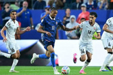 Chấm điểm tuyển Pháp: Mbappe bùng nổ; Sáng tạo như Olise