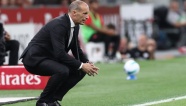 Allegri thừa nhận Leao chưa sẵn sàng đá chính