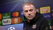Barcelona thắng tưng bừng, Hansi Flick 'phớt lờ' trọng tài