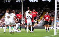 VAR gây tranh cãi trong trận Fulham - Man Utd: Phạt đền một chiều, Shaw bị bỏ qua