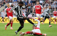 BTC Ngoại hạng Anh lý giải vì sao Arsenal thoát phạt đền trước Newcastle